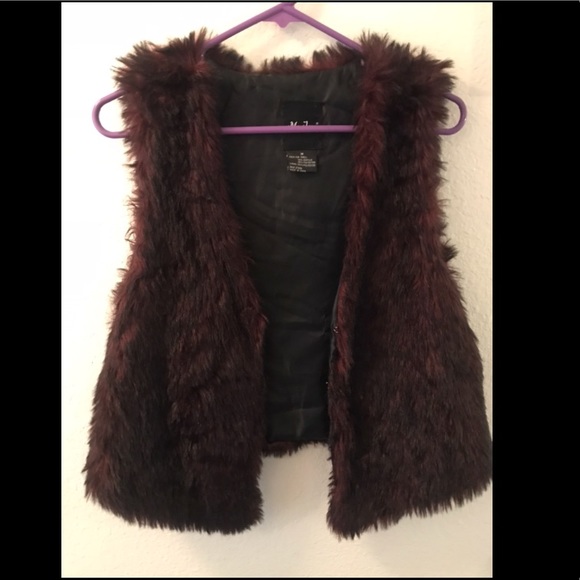 Comfy and cute Furry Vest - Picture 2 of 5